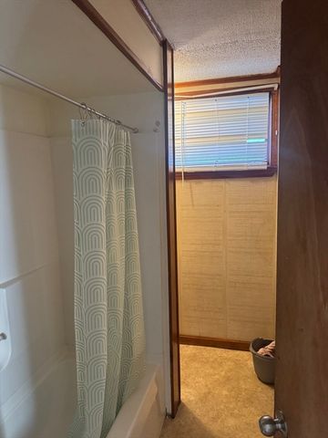 186 Fountain St, Fall River, MA 02721