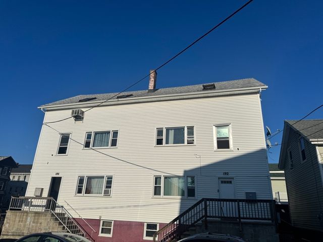 186 Fountain St, Fall River, MA 02721