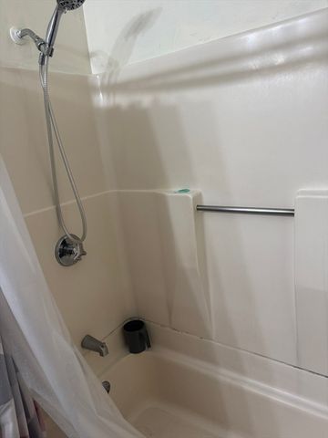 186 Fountain St, Fall River, MA 02721