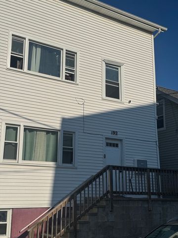 186 Fountain St, Fall River, MA 02721