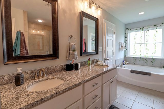 775 Sandbed Road, Newton, AL 36352