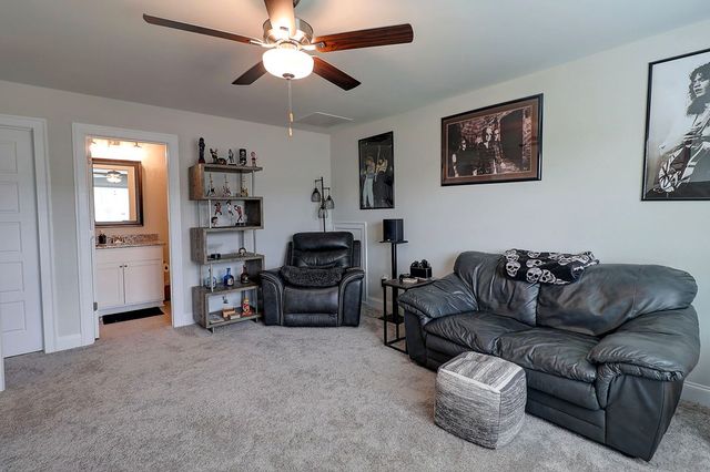775 Sandbed Road, Newton, AL 36352