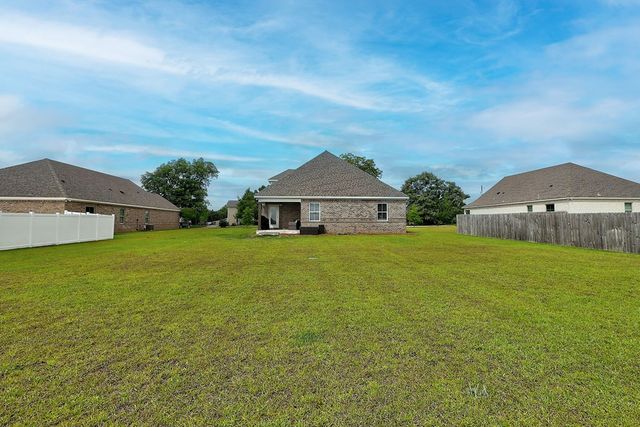 775 Sandbed Road, Newton, AL 36352