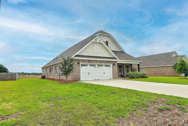 775 Sandbed Road, Newton, AL 36352