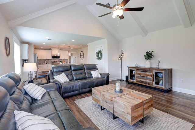 775 Sandbed Road, Newton, AL 36352
