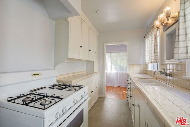 4174 Ince Boulevard, Culver City, CA 90232