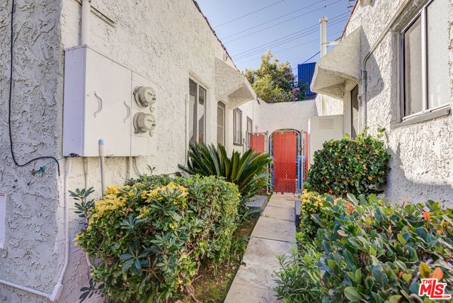 4174 Ince Boulevard, Culver City, CA 90232