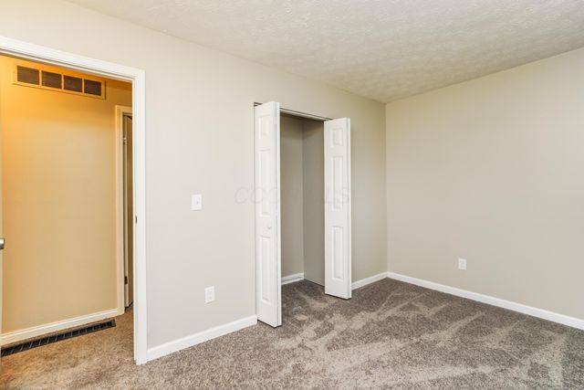 3179 Latonia Road, Columbus, OH 43232