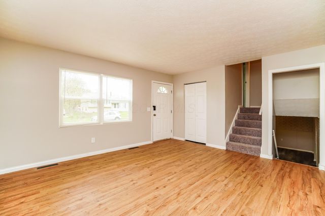 3179 Latonia Road, Columbus, OH 43232