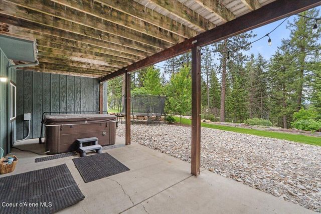 11243 W Hidden Valley RD, Rathdrum, ID 83858