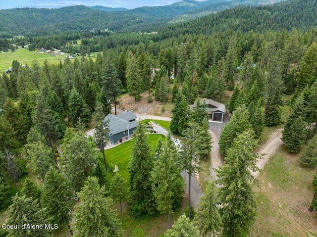 11243 W Hidden Valley RD, Rathdrum, ID 83858
