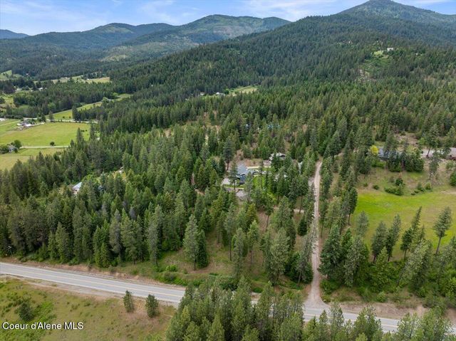 11243 W Hidden Valley RD, Rathdrum, ID 83858