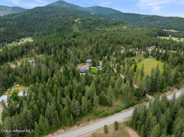11243 W Hidden Valley RD, Rathdrum, ID 83858