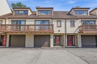 206 Old Meadow Drive, Amherst, NY 14051