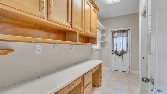 1700 Creek Bend Circle, Huntsville, AL 35802