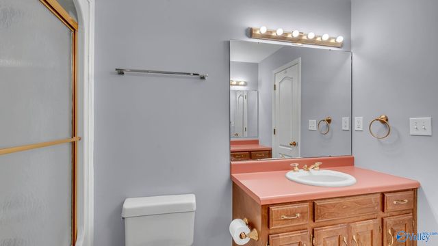 1700 Creek Bend Circle, Huntsville, AL 35802