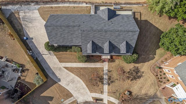 1700 Creek Bend Circle, Huntsville, AL 35802