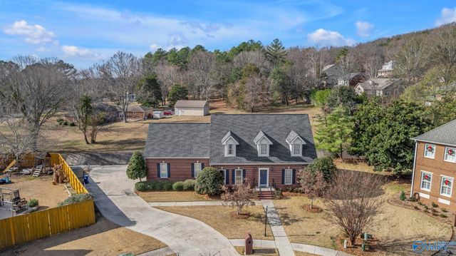 1700 Creek Bend Circle, Huntsville, AL 35802