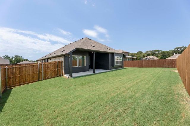 1404 Coventry Drive, Aubrey, TX 76227