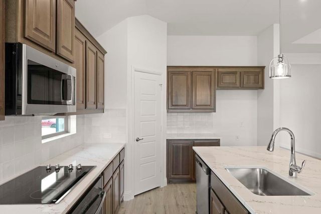 1404 Coventry Drive, Aubrey, TX 76227