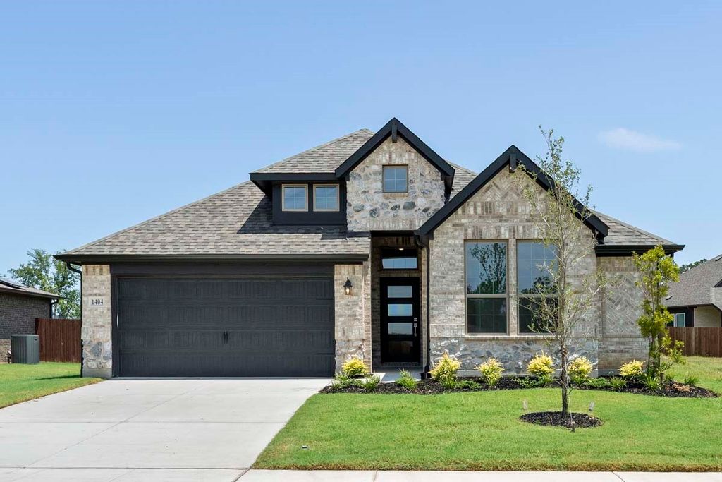 1404 Coventry Drive, Aubrey, TX 76227