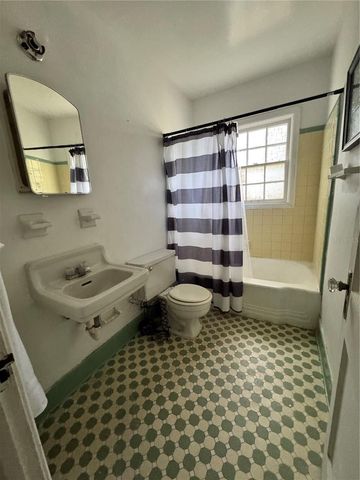1119 NW 25TH AVENUE, Gainesville, FL 32609