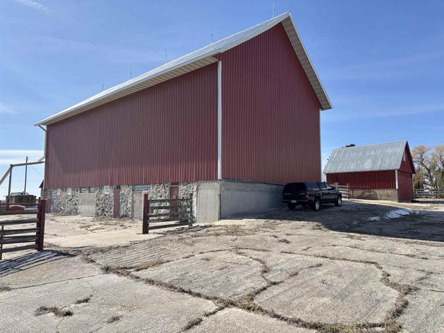 W7900 Meek Road, Arlington, WI 53911