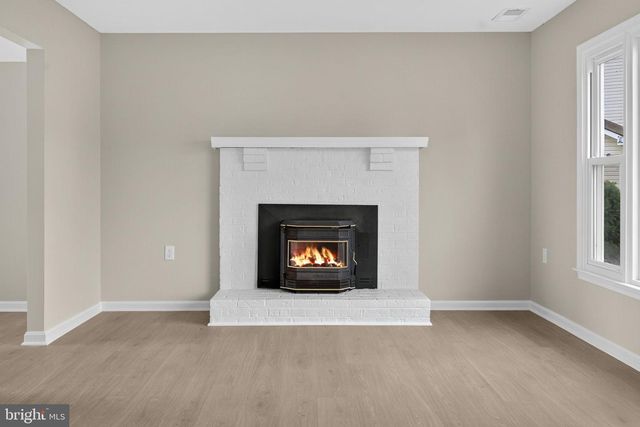 109 COLUMBIA CIR, Stephens City, VA 22655