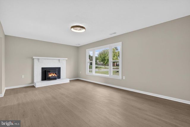 109 COLUMBIA CIR, Stephens City, VA 22655