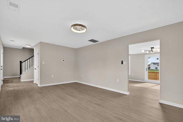 109 COLUMBIA CIR, Stephens City, VA 22655