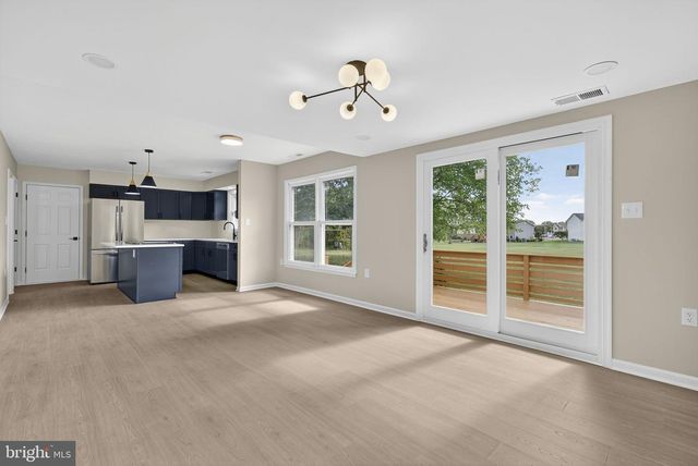 109 COLUMBIA CIR, Stephens City, VA 22655