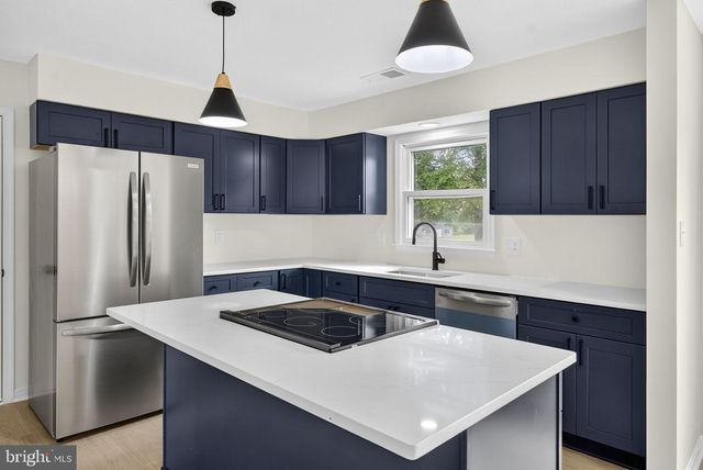 109 COLUMBIA CIR, Stephens City, VA 22655