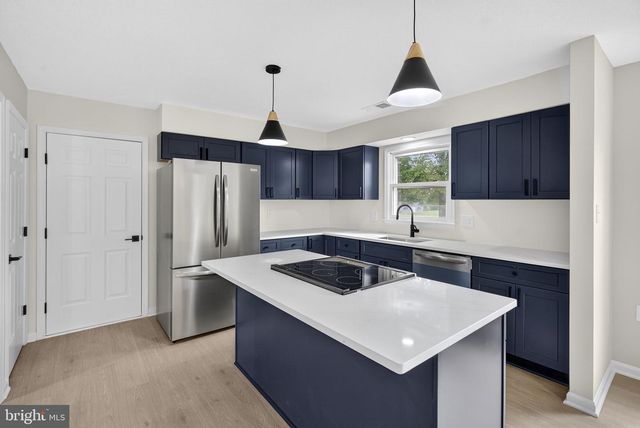 109 COLUMBIA CIR, Stephens City, VA 22655