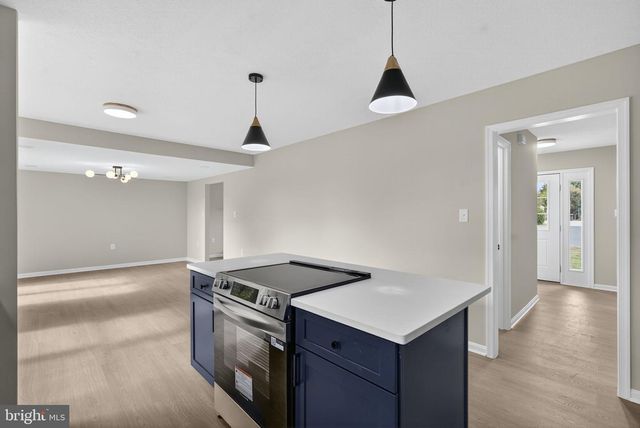 109 COLUMBIA CIR, Stephens City, VA 22655