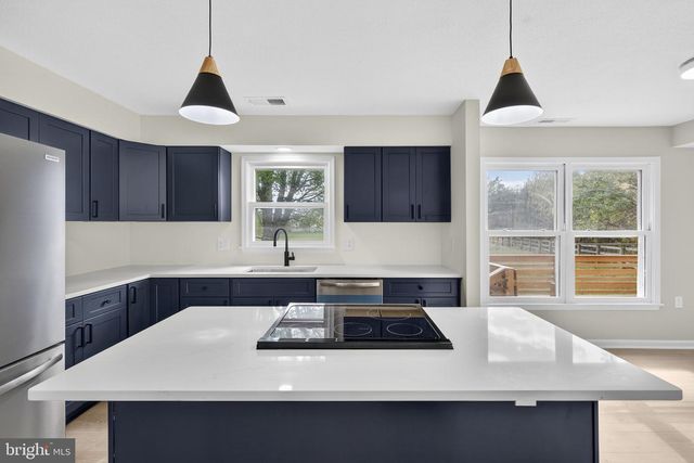 109 COLUMBIA CIR, Stephens City, VA 22655