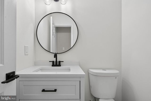 109 COLUMBIA CIR, Stephens City, VA 22655