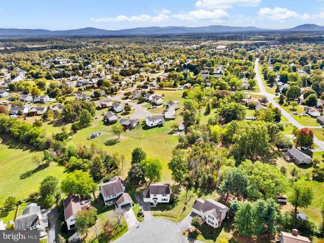 109 COLUMBIA CIR, Stephens City, VA 22655