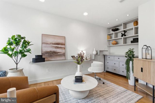 335 L ST SE, Washington, DC 20003