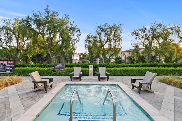 149 Lockford, Irvine, CA 92602