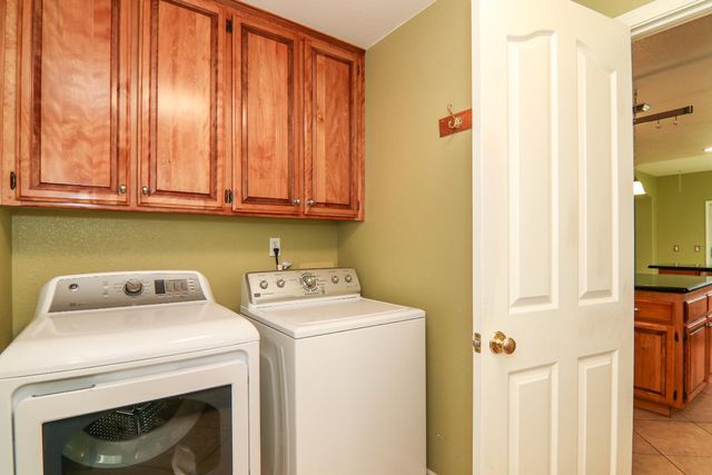 11939 Old Eureka Way, Gold River, CA 95670