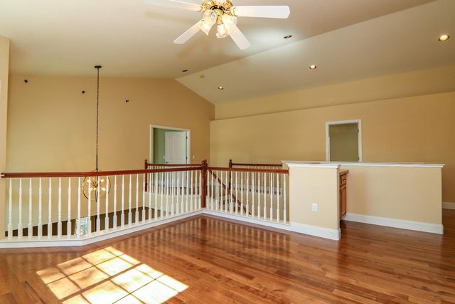 11939 Old Eureka Way, Gold River, CA 95670