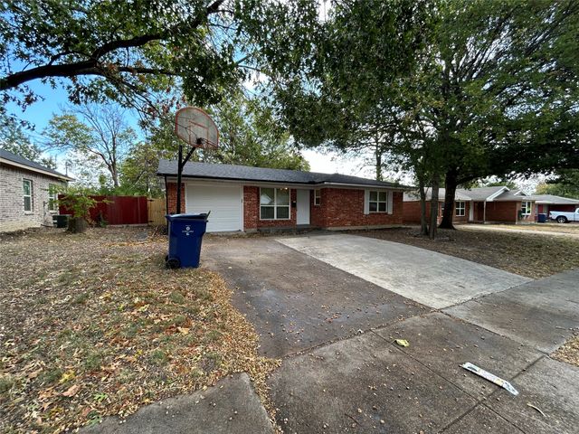 1306 Hillcrest Drive, Garland, TX 75040