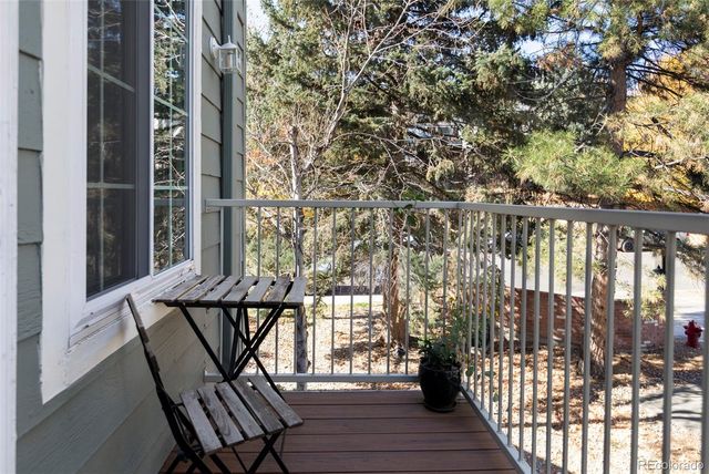 888 S Reed Court B, Lakewood, CO 80226