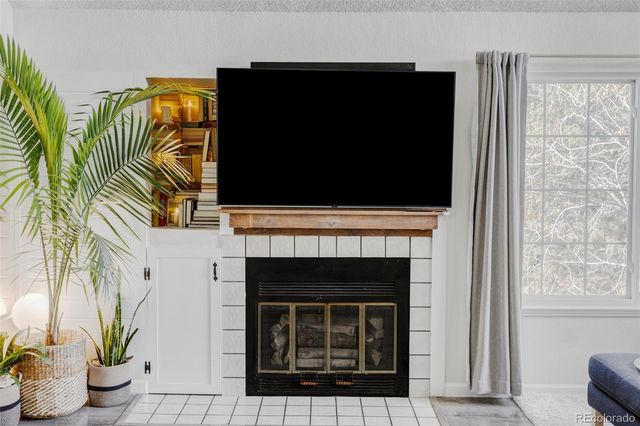 888 S Reed Court B, Lakewood, CO 80226