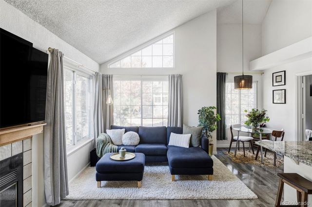 888 S Reed Court B, Lakewood, CO 80226