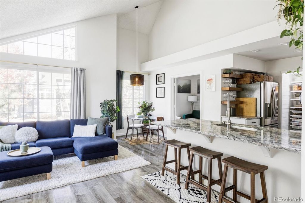 888 S Reed Court B, Lakewood, CO 80226