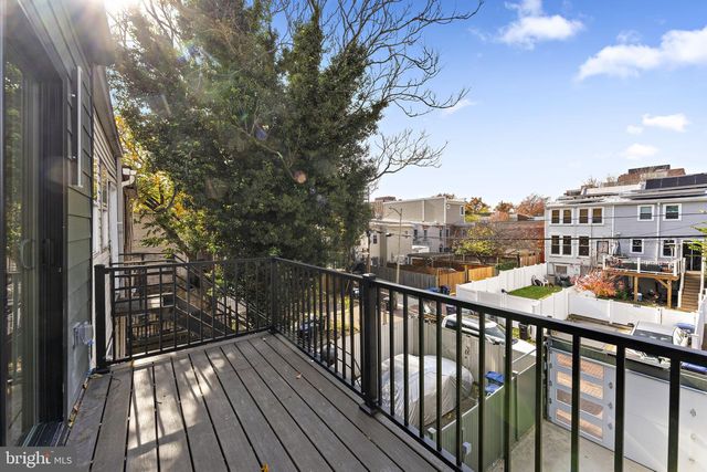 1016 5TH ST NE, Washington, DC 20002