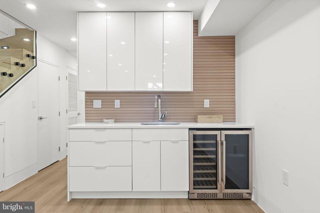 1016 5TH ST NE, Washington, DC 20002