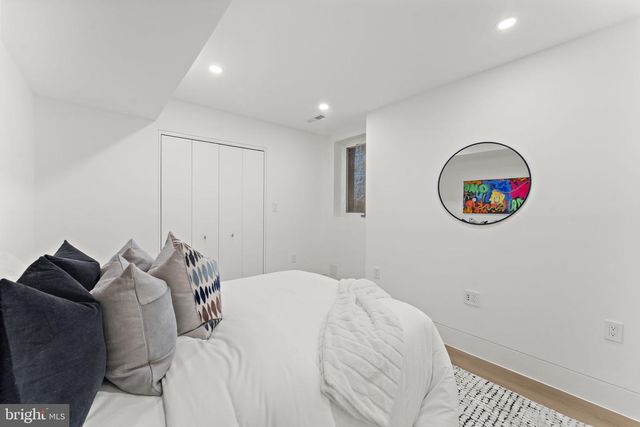 1016 5TH ST NE, Washington, DC 20002