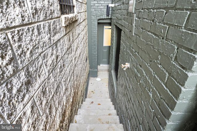 1016 5TH ST NE, Washington, DC 20002